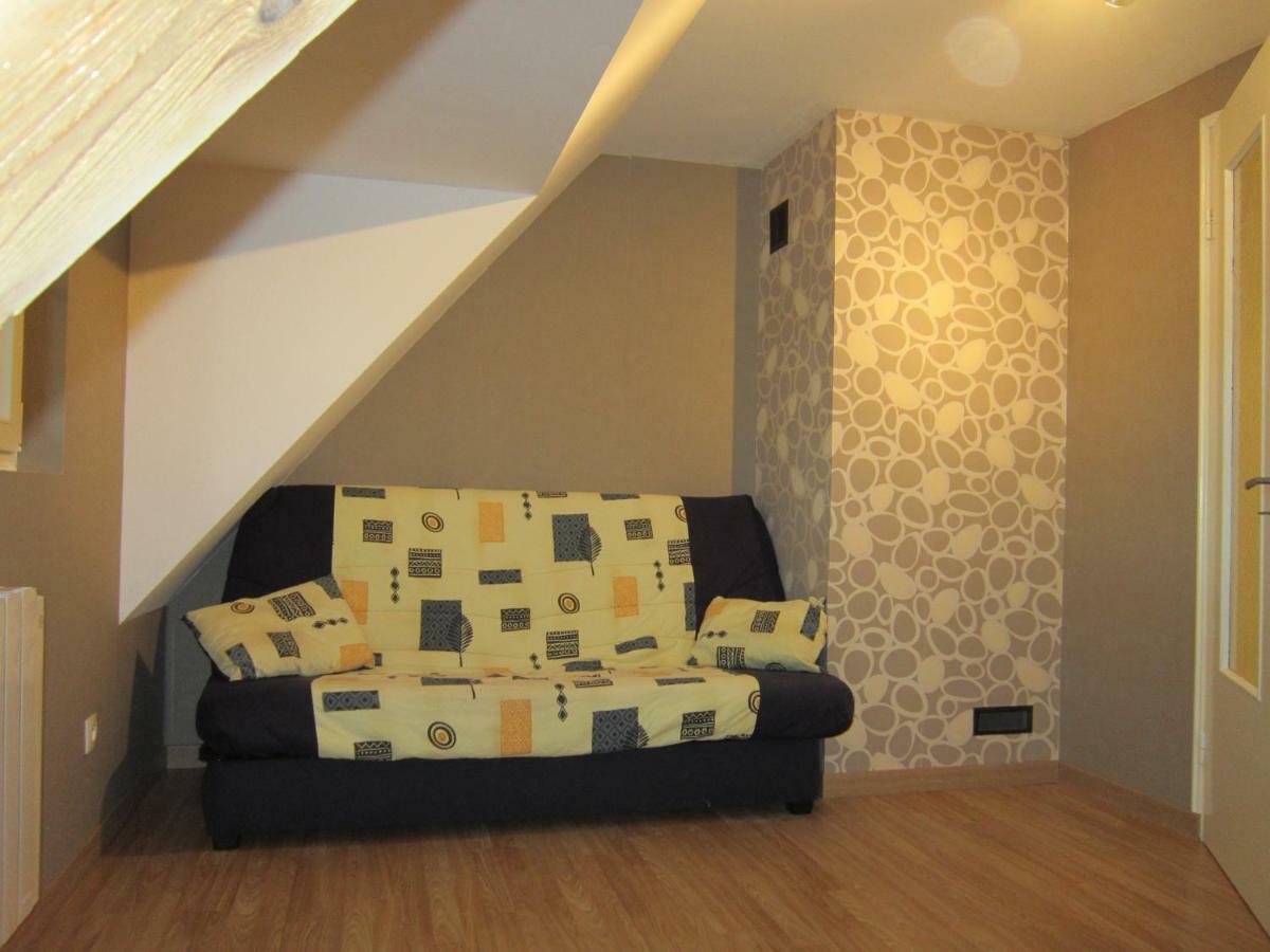 Faubourg Des Pierres Holiday home *